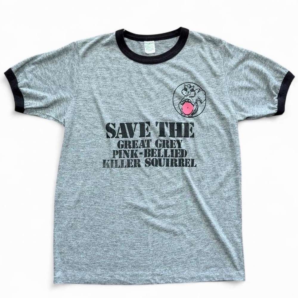 Vintage 70s Pink Belly Killer Squirrel Nature Animal Art Graphic Ringer T-shirt